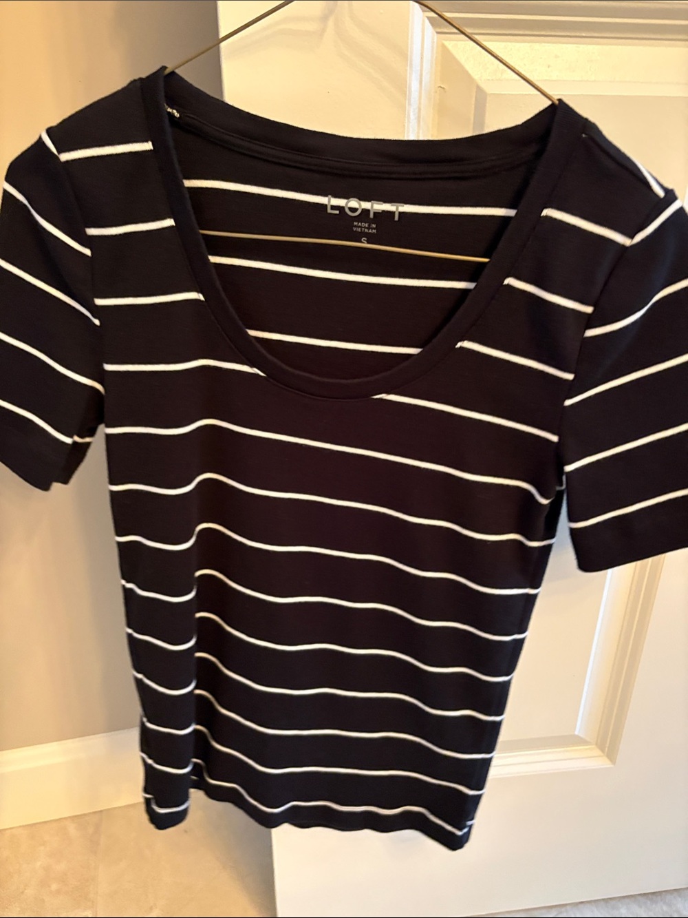 Loft black and white striped scoop neck short sleeve tshirt -Small